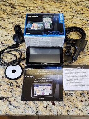 Garmin nüvi 2555 LMT GPS Navigator - Like New Original Box & Manuals Works Great